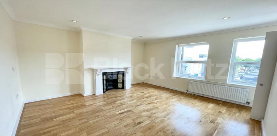 			LET, 3 Bedroom, 3 bath, 1 reception Apartment			 High Street North, East Ham